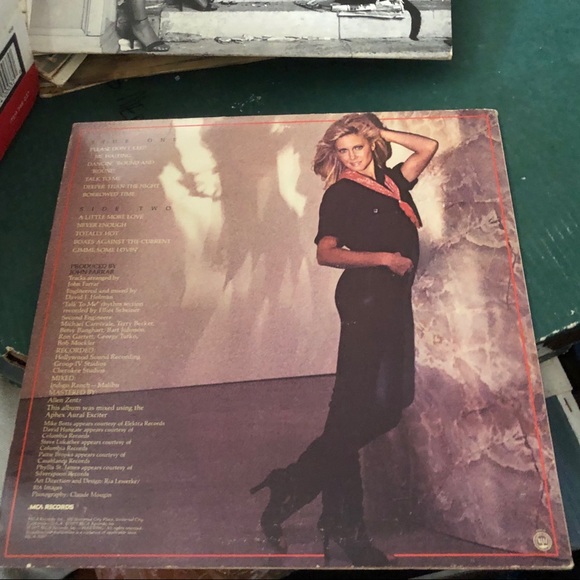 🔴or🌼Classic 1978-33 RPM RECORDS- OLIVIA - Picture 2 of 6